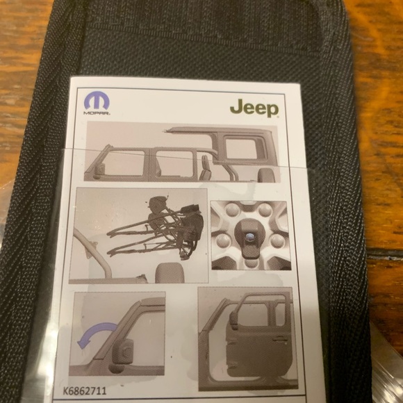 Mopar Jeep Wrangler Top and Door Removal Tool Kit - Picture 7 of 11